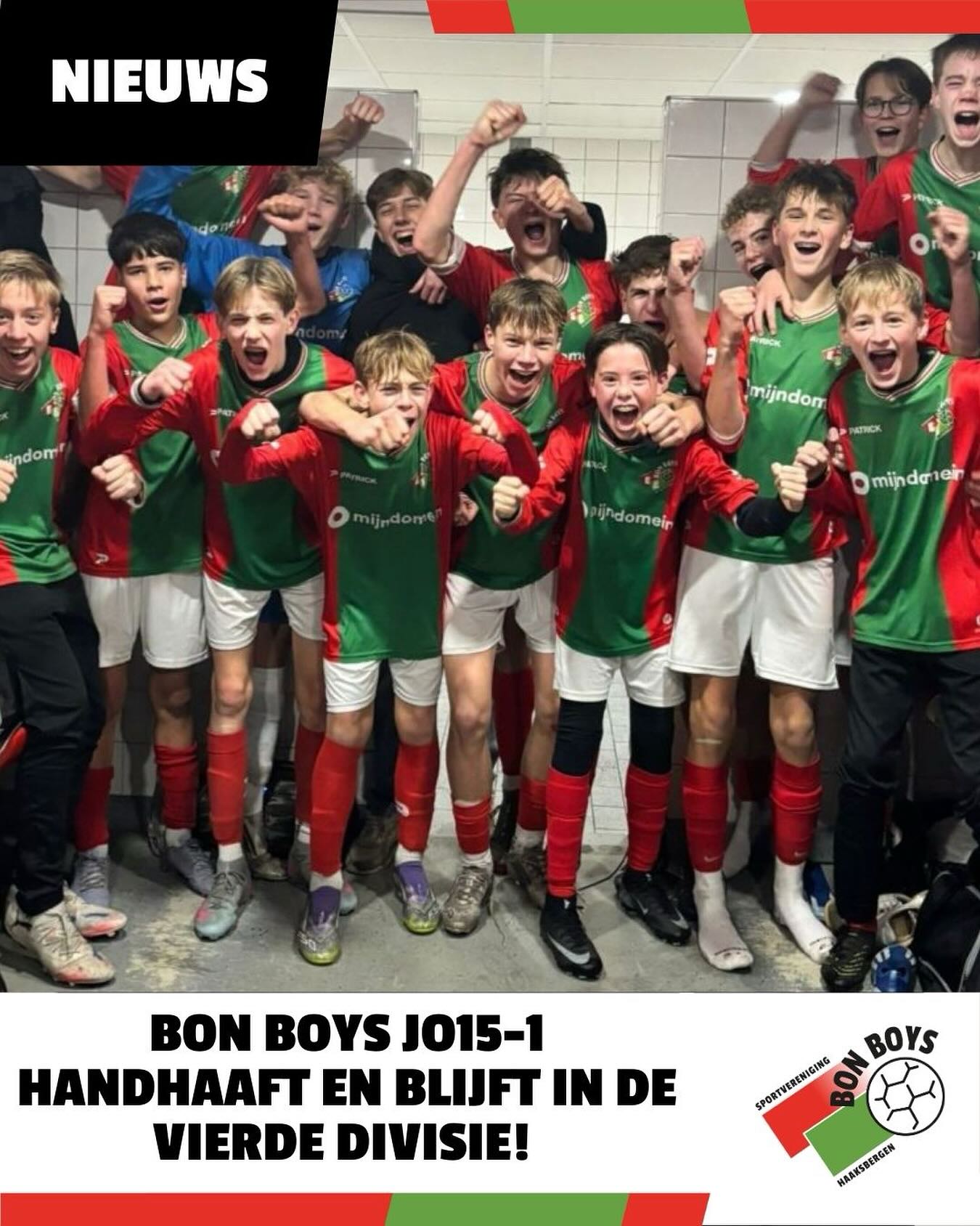 Het team bestaat uit 16 spelers, voor een groot deel 2e jaars en 5-tal 1e jaars. Een mooie groep, waarbij de 1e jaars al vrij snel aansluiting hebben gevonden op het behoorlijke niveau van de 4e divisie.
De groep, onder leiding van trainer Justin Sluik, laat al snel zien dat we voetballend prima kunnen meekomen op dit niveau. Bij de meeste wedstrijden deden we voetballend niets onder voor onze tegenstanders. Helaas waren we niet in staat om meteen veel wedstrijden om te zetten in winst. Elke wedstrijd wisten we wel kansen te creëren, maar helaas (te) vaak zonder doelpunt.
Na een aantal minimale verliespartijen werd tegen Excelsior het eerste punt gepakt, waar we aanspraak maakten op drie punten. Hierna volgde een fantastische zege uit bij
Achilles Enschede; 0-6! Na een 0-0 gelijkspel tegen Heerenveen 0-0, volgde de verre uitwedstrijd naar Sneek. Hier werden we getrakteerd op een fikse oorwassing en werden we met 6-0 terug naar Haaksbergen gestuurd. Op eigen veld werd een week later de (toen nog) nummer 1 GVAV Rapiditas met 2-1 verslagen, waarin we vooral de eerste helft heer en meester waren. Na een pijnlijke 3-2 nederlaag bij de Tubanters was de opdracht duidelijk. Thuis tegen ROHDA Raalte moest er gewonnen worden om ons te handhaven in divisie 4.
In de eerste helft laten we duidelijk zien wat het plan is. Met hoge druk wordt vanaf minuut 1 de tegenstander onder druk gezet, wat 2 snelle doelpunten oplevert. Helaas blijven verdere doelpunten uit waardoor de ruststand 2-0 is.
De tweede helft geeft ROHDA wat meer druk waardoor het bij vlagen overleven is. Nadat ROHDA op 2-1 is gekomen weten we uit een goeie tegenaanval de 3-1 te maken. Laat in de wedstrijd weet ROHDA de spanning nog even terug te brengen, maar verder dan dat komt het niet. Op karakter weten we de 2e helft over de streep te trekken. Behoud 4e divisie was hiermee veiliggesteld!
Al met al was het een mooie eerste reeks wedstrijden, waarbij Bon Boys JO15-1 heeft laten zien dat het absoluut thuis hoort in de vierde divisie!