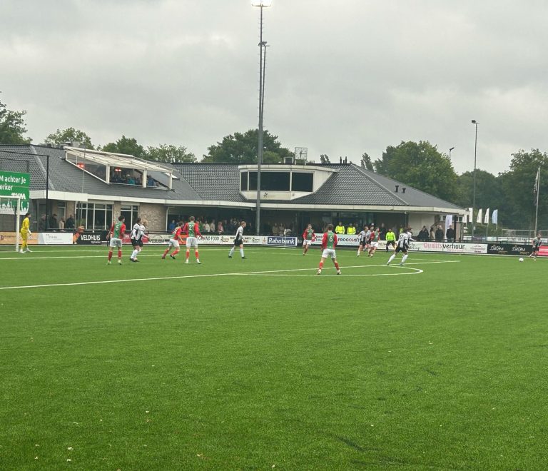 Bon Boys sluit af met knappe winst bij de kampioen
