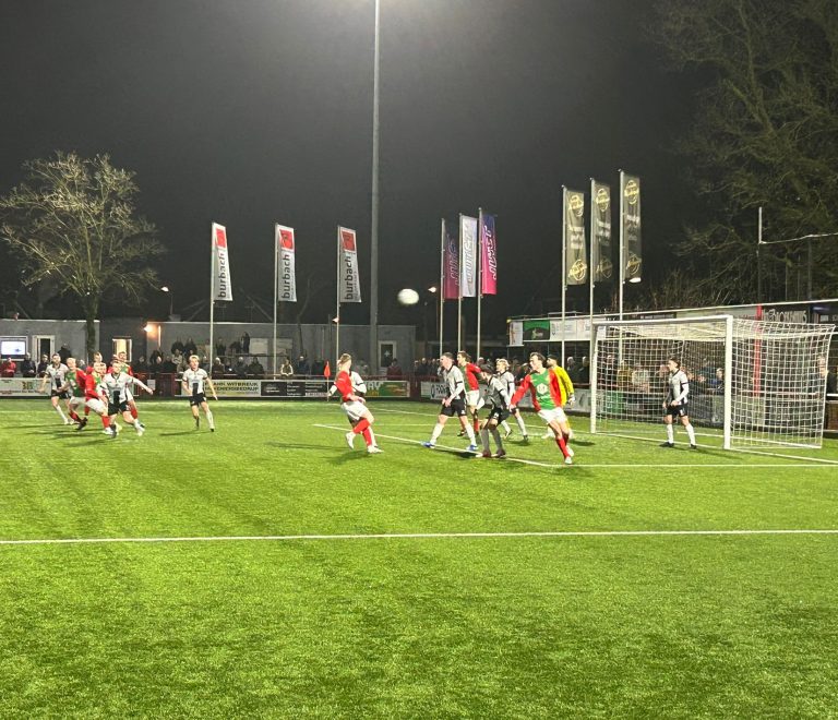 Bon Boys sluit af bij de kampioen