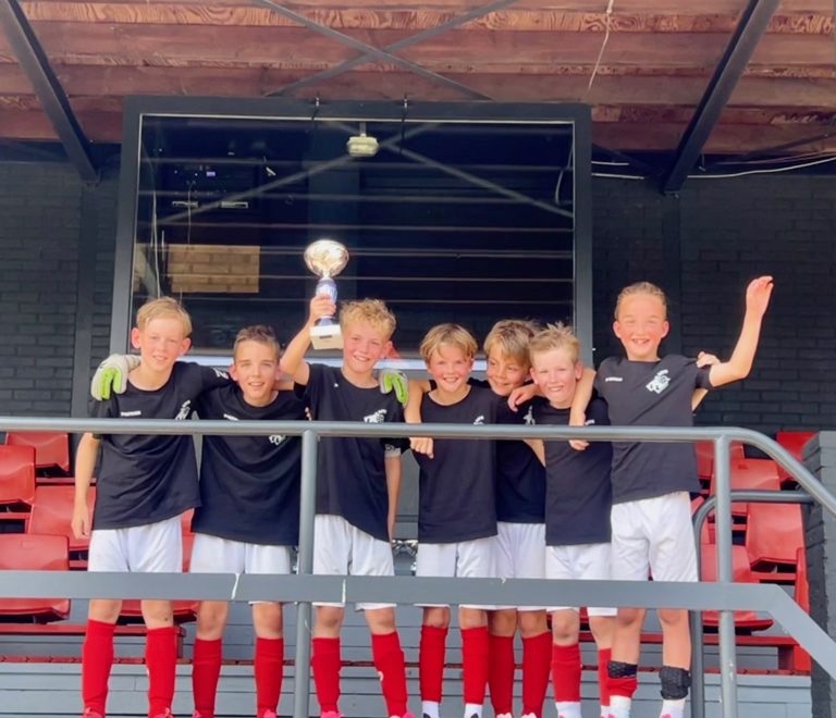Bon Boys JO9-1 blijft winnen: ook kampioen in Enter!