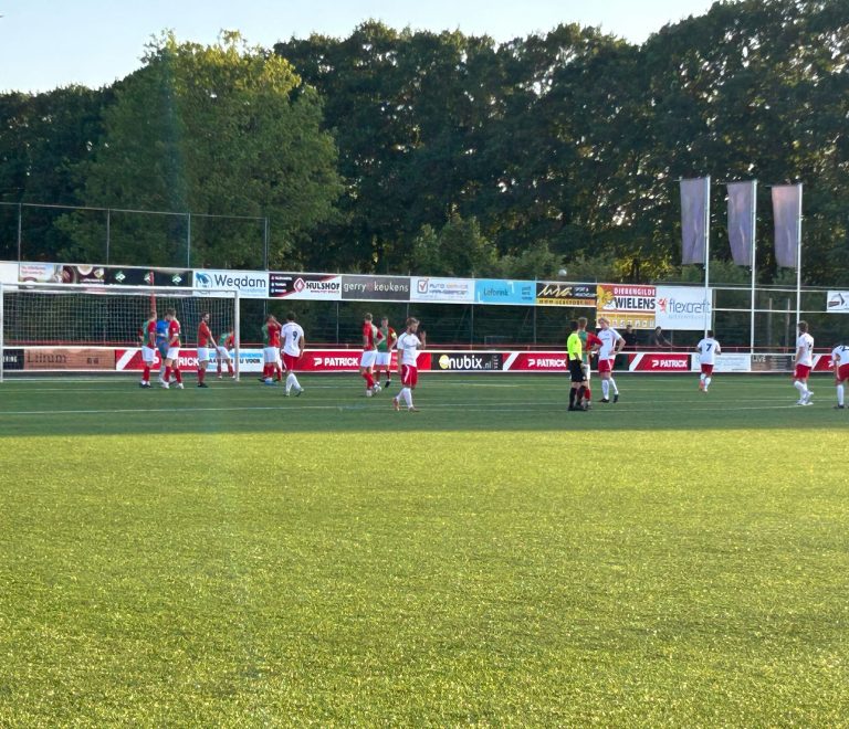 Bon Boys nipt onderuit tegen AZSV