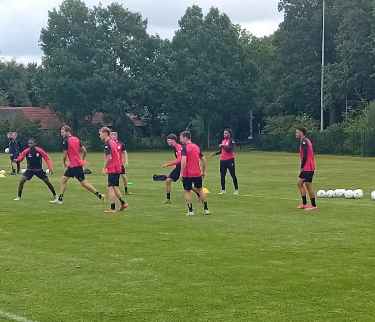 RKC Waalwijk traint bij Bon Boys