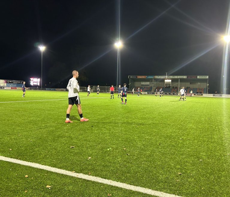 Beloften winnen overtuigend bij Sparta E.