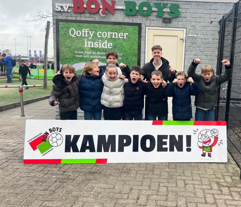 JO10-1 KAMPIOEN!