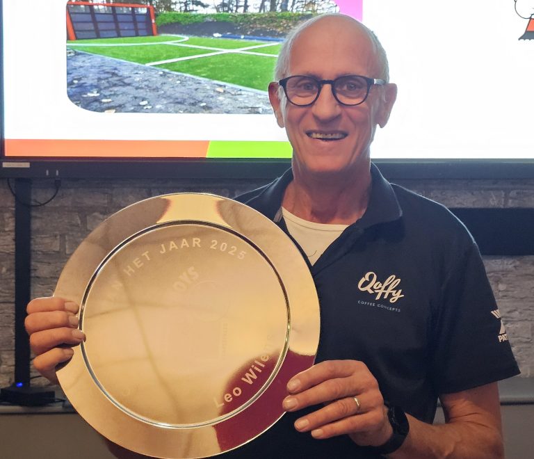 Leo Wilens clubman van het jaar SV Bon Boys