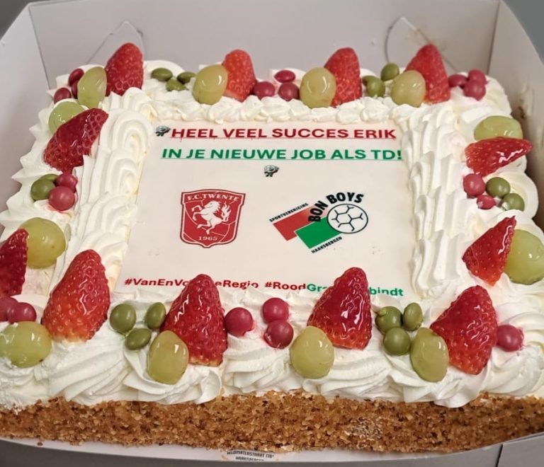 Taart voor Erik ten Hag