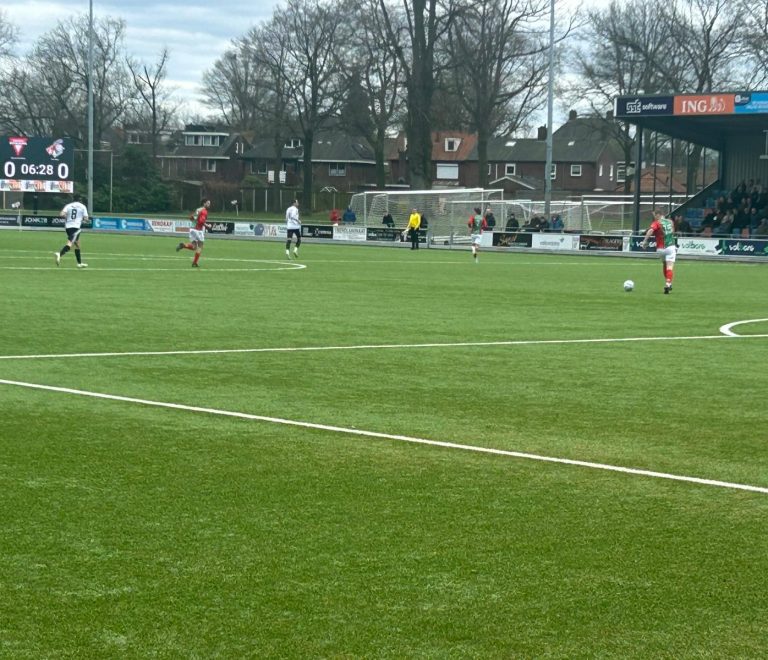 Bon Boys kent makkelijke middag in Enschede