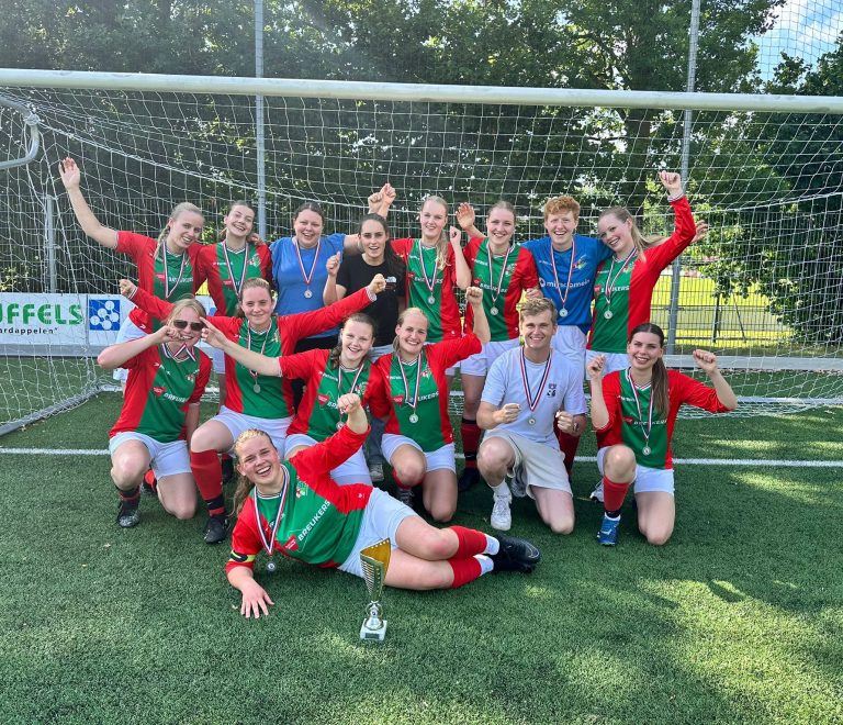 Ontdek meiden- en vrouwenvoetbal bij SV Bon Boys